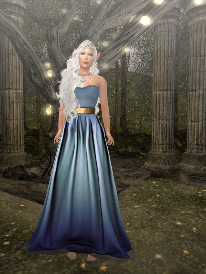 Here's another view of Gwyneth in this beautiful dress.